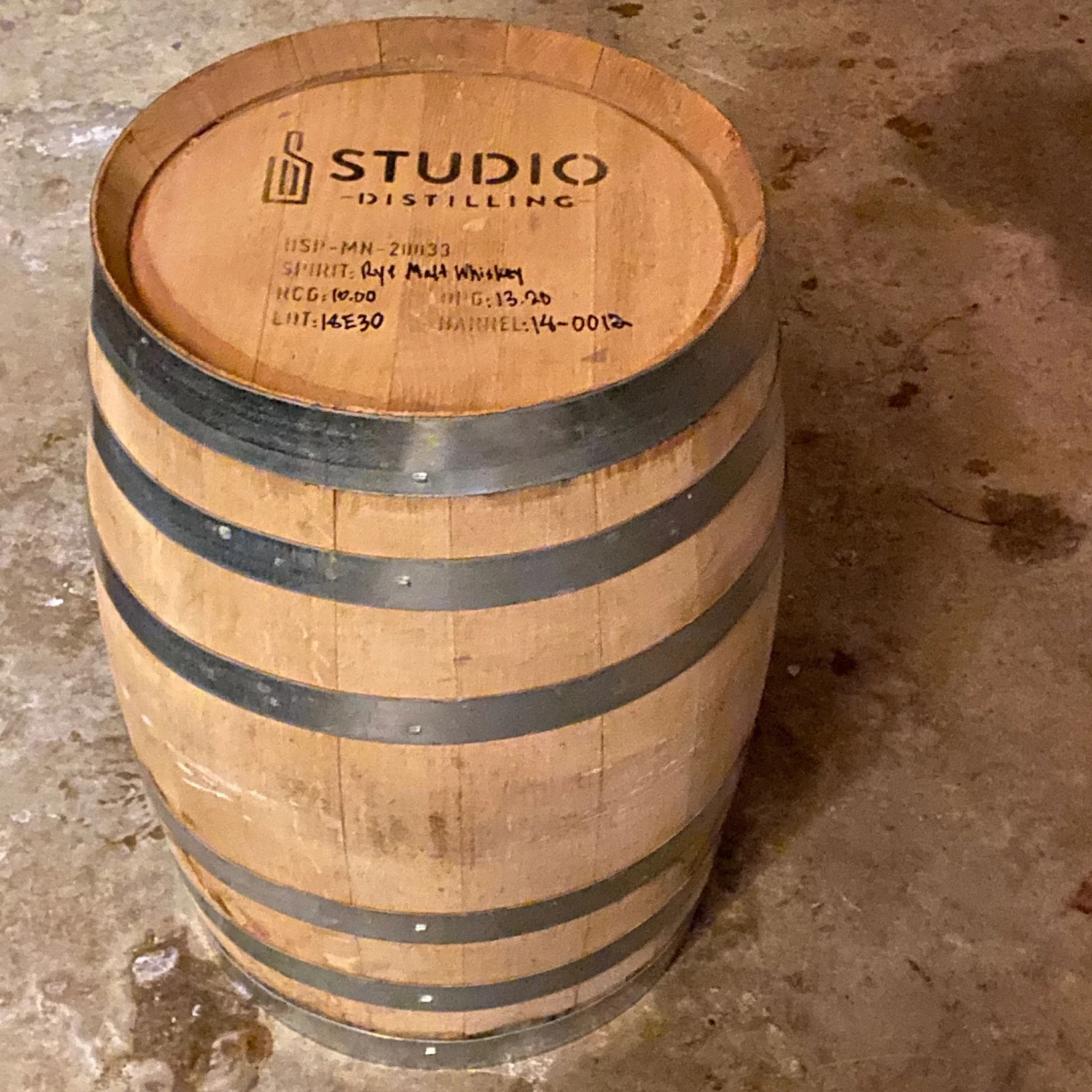 Studio Distilling - Bourbon And Rye Whiskey 10 Gallon Barrels 5 Studio Distilling - Bourbon And Rye Whiskey 10 Gallon Barrels - Image 5