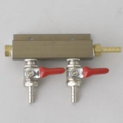 CO2 Distributor 2 Way W/ 1/4" Barb Shutoff